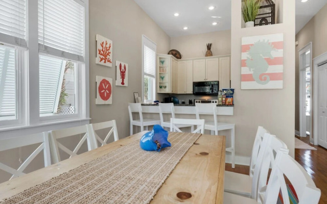 Shore Fun at Destin Pointe