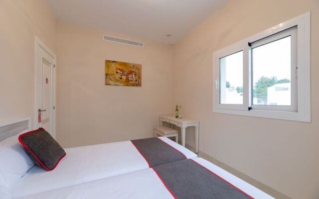 Calma Holiday Villas