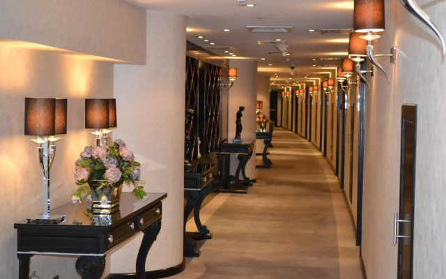 Sun City Hotel - The Gabriel