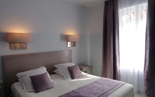 Hotel Le Lion d'Or et restaurant la Table du Lion