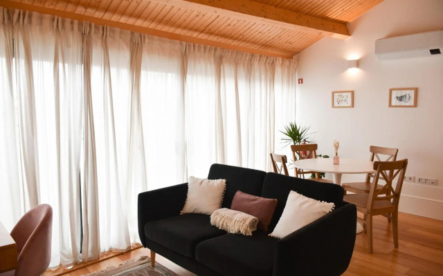 Charmosa penthouse 2 quartos - Batalha - Porto