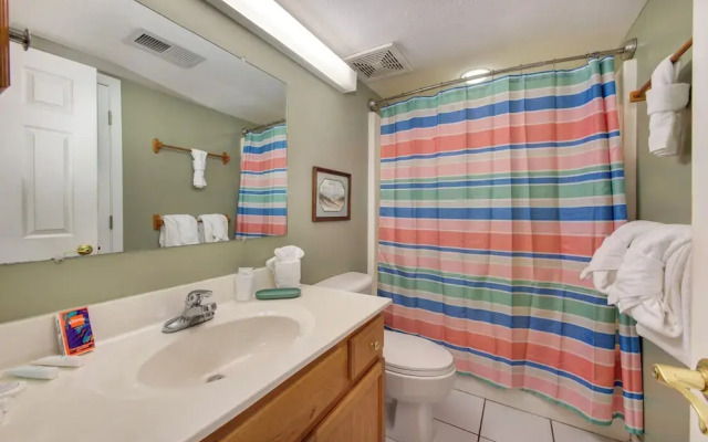 Colonial Crest Condo Unit #113