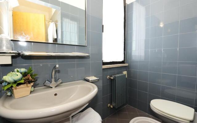 Kristall Hotel