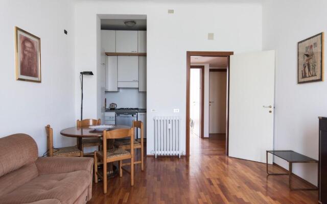 YouHosty - Segantini 73