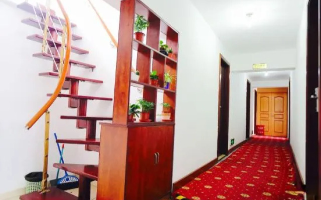 Yiyun Boutique Hostel