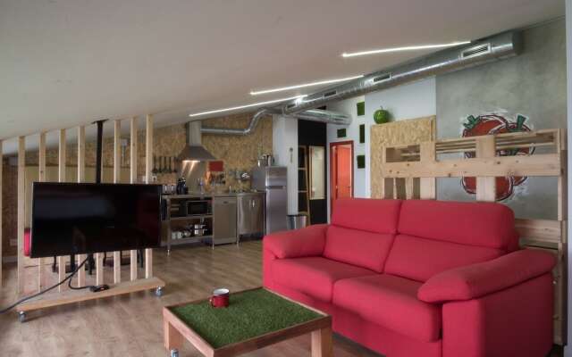 Tomate Rooms