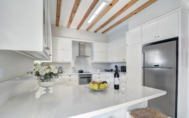 SunnyVillas: 3BR Super Cozy Villa☆Private Pool☆BBQ - Villa Falcon