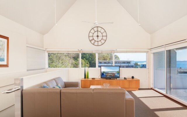 Crows Nest, 6 Teramby Road, D'Albora Marina