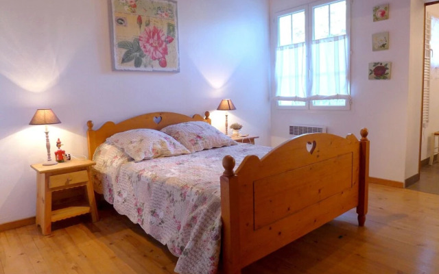 Large House With Pool in a Lush Green Environment