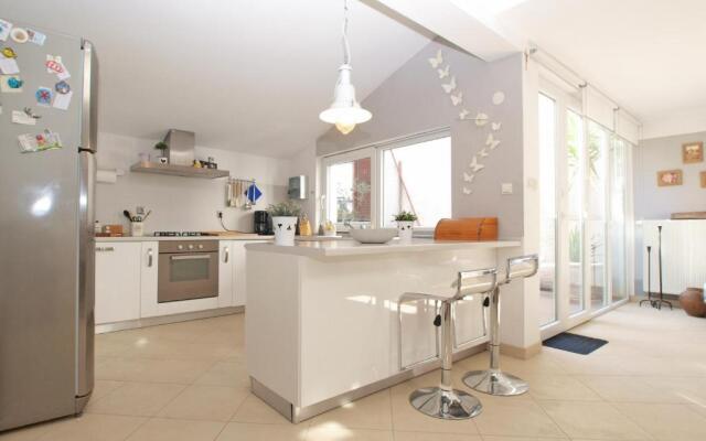 House Kada 1572