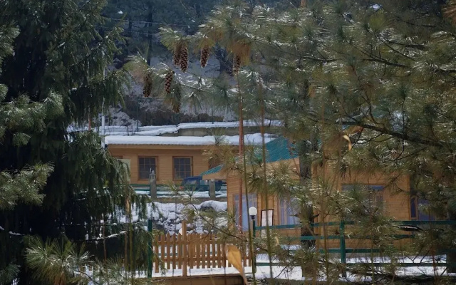 Dawat-e-Drung by FrozenFall Resort