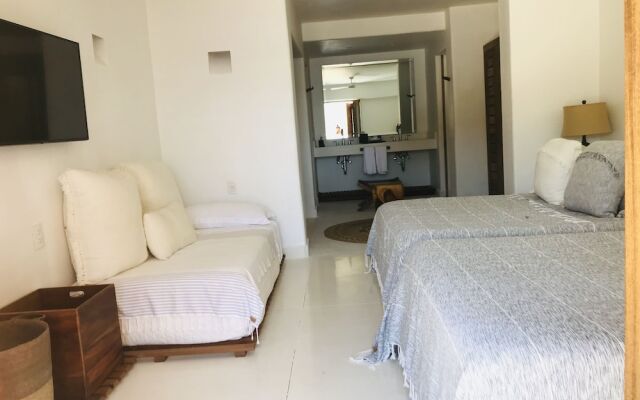 El Careyes Club & Residences