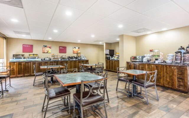 Comfort Suites