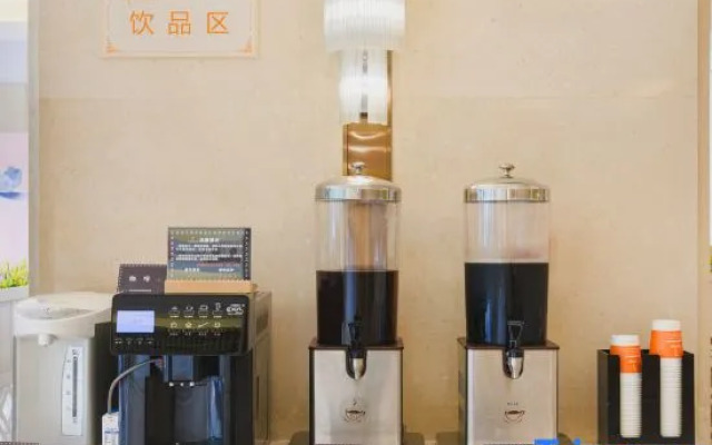 Vienna International Hotel (Nanning Provence Jinyang Road Metro Station Branch)