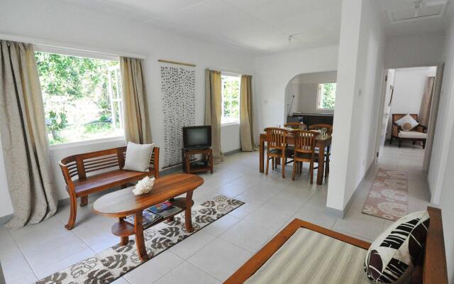 Petit Baie Chalets