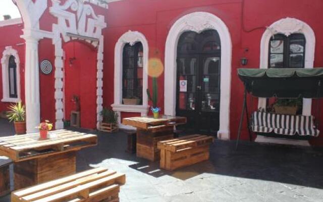 Positive Hostel & Backpackers