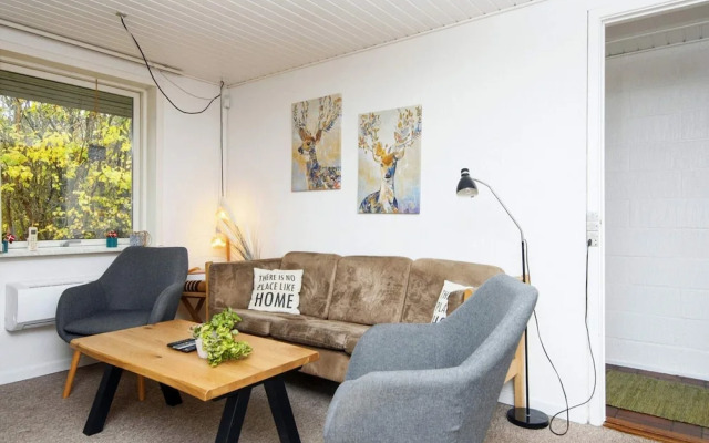 6 Person Holiday Home in Hemmet
