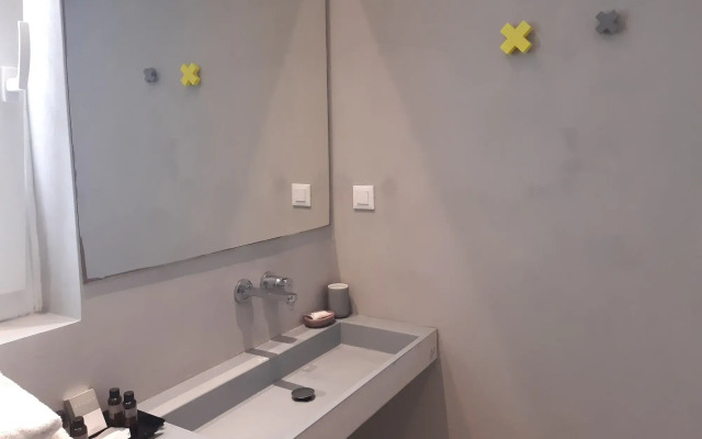 Relux Ios Hotel