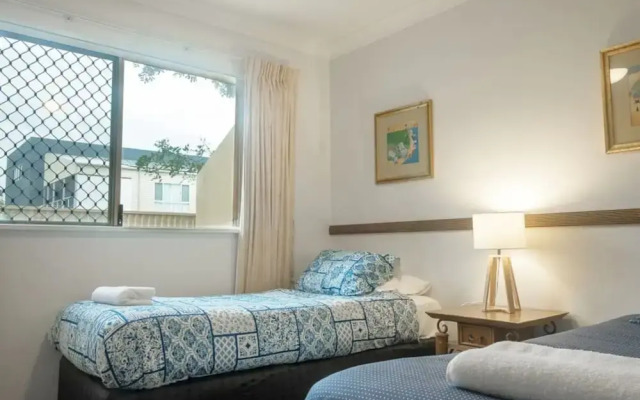 Beach Resort Ground Unit With Parking
