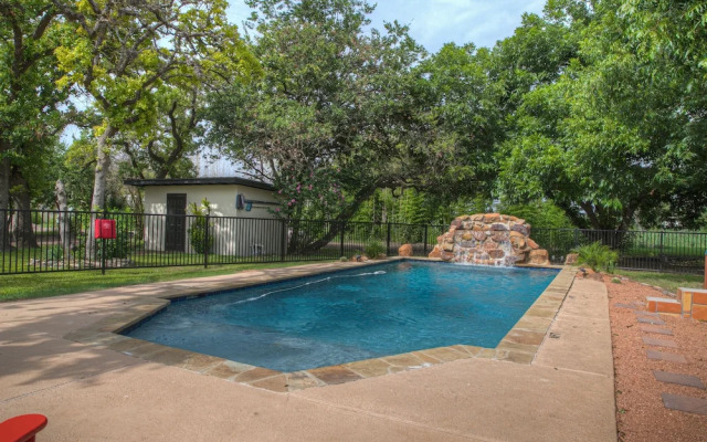 Luxurious La Casa W/pool & Hot Tub