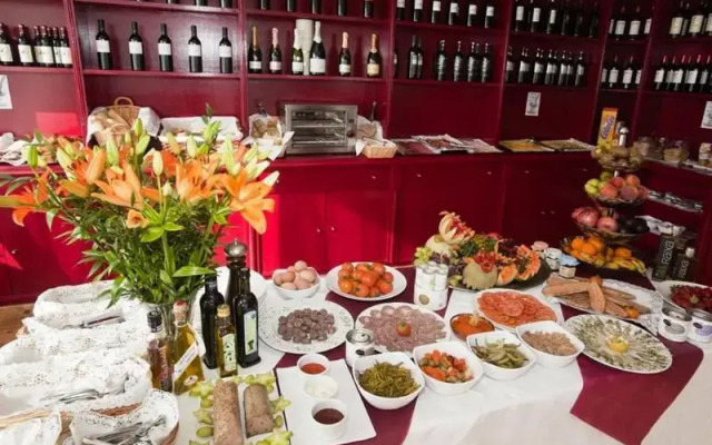 Hotel Suret