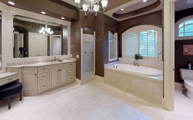 23 Pelican 6 Bedroom Home