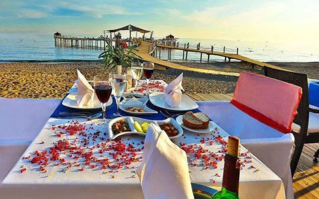 Lyra Resort & Spa