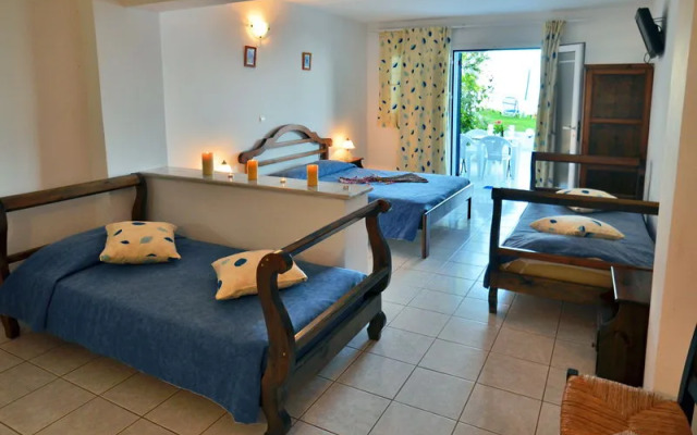 Filoxenia Beach Apartments