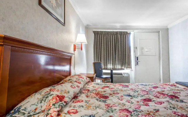 Downbeach Inn