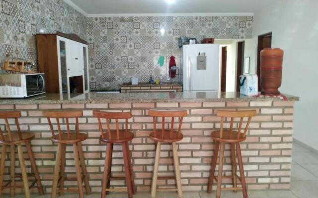 Linda Chacará Com Piscina Climatizada