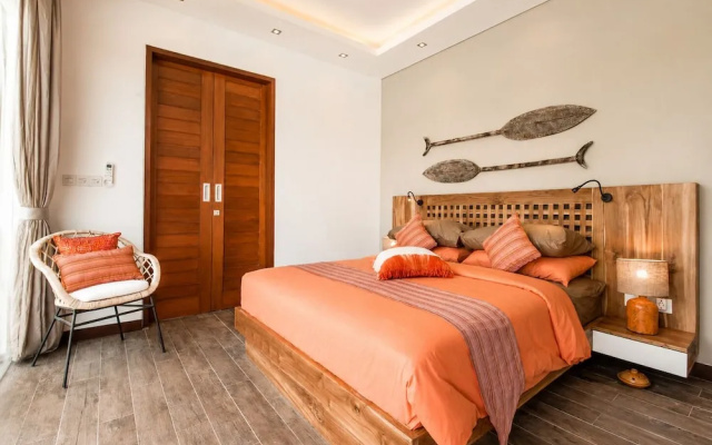 Dreamy 5 BR Villa 200m to Berawa Beach