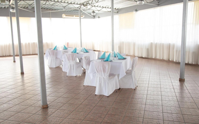 Good Stay Dinaburg Hotel