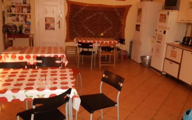 Oleander Hostel