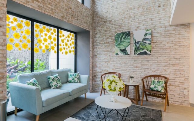 La Regatta Boutique Residences