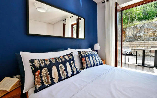 Upper Sea View Apartments