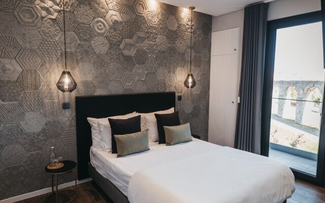 Obidos Aquae Ductus Suites