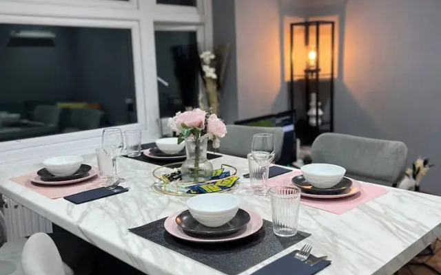 Luton City Apartment Retreat
