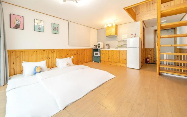 Yeosu Hi Mom Kids Family Pension Black