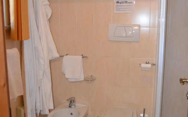 Hotel Ramon
