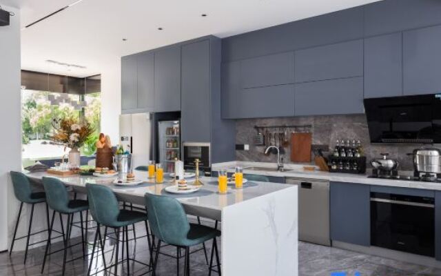 Shanghai Oak Su OAK·Parent-child Vacation·Pool Vacation Beauty Su