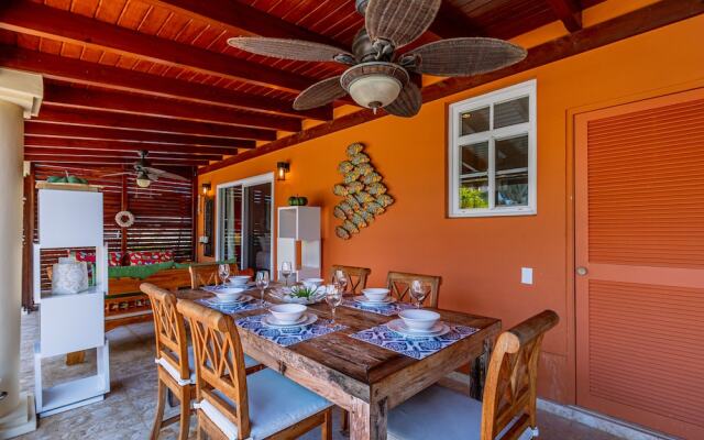 Golfcourse Tropical Guest House Private Pool in Tierra del Sol!