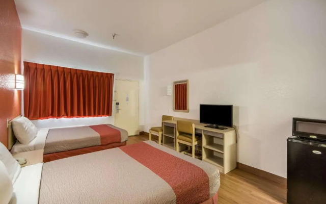 Americas Best Value Inn & Suites Humble