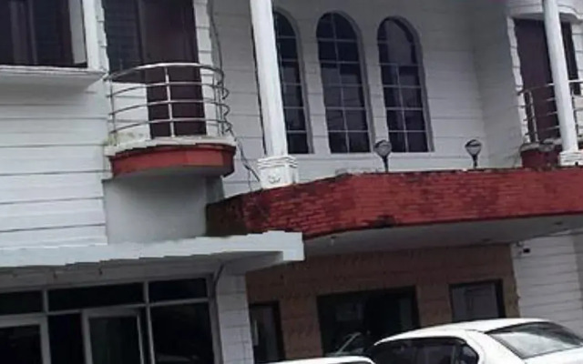 OYO 73821 Hotel Richi Rich