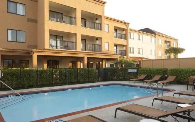 Courtyard By Marriott Brownsville