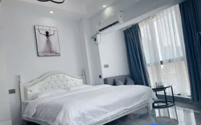 Fengshang Homestay (Yichun Runda International)