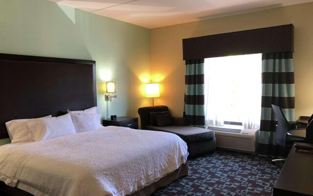 Hampton Inn & Suites Nashville @ Opryland