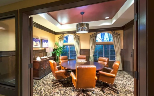Bluebird Suites in Santa Clara