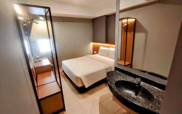 Studio One Thamrin Hotel