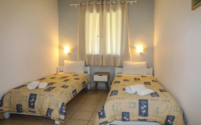Sunset Studios & Apartments