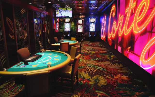 El Cortez Hotel and Casino - 21 and Over